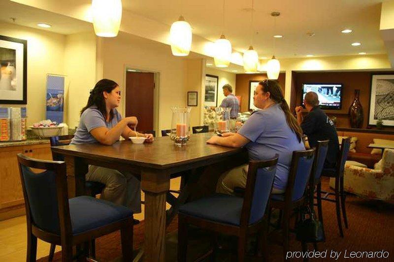 Hampton Inn Houston Willowbrook Mall Ресторант снимка