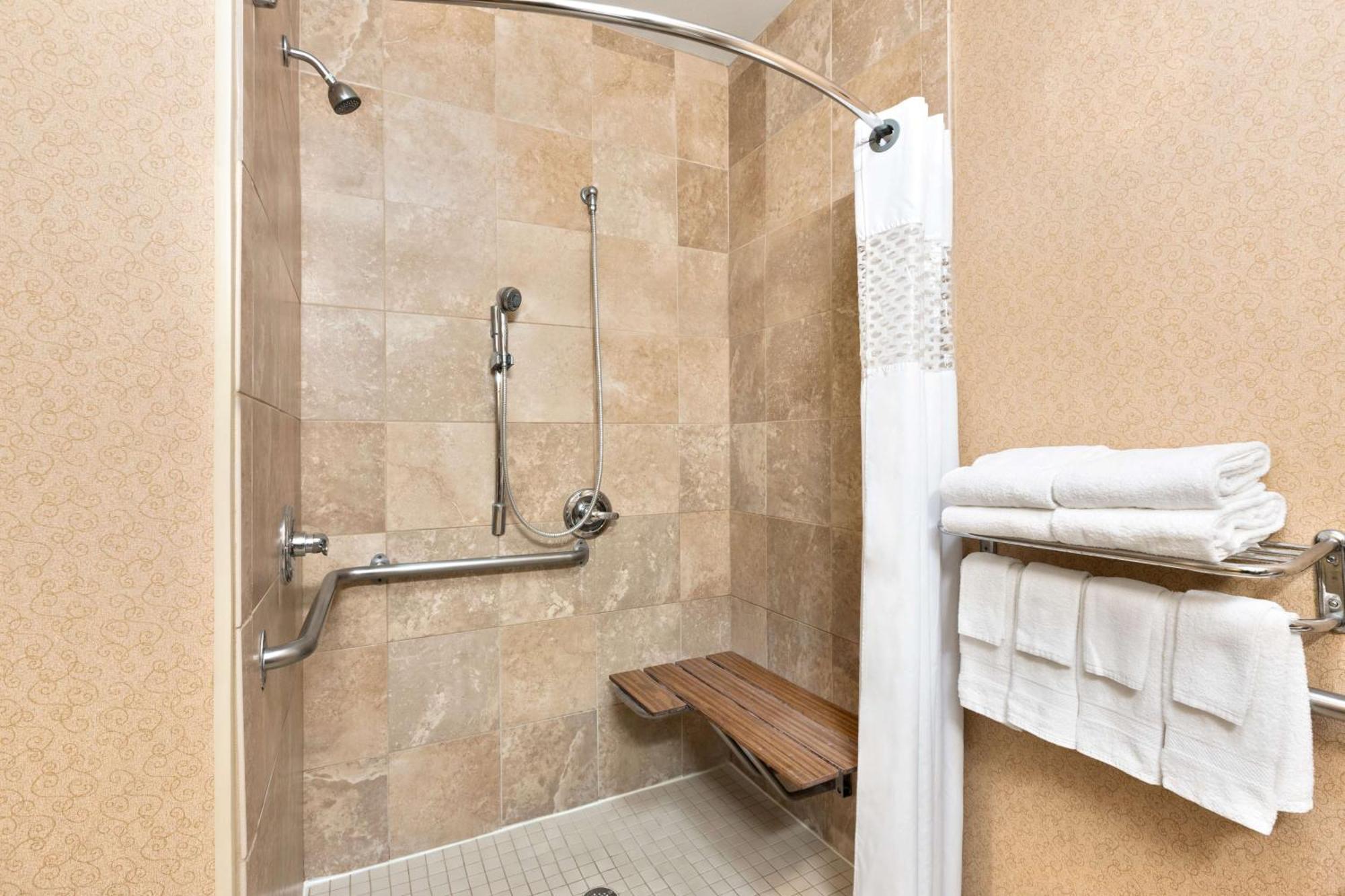 Hampton Inn Houston Willowbrook Mall Екстериор снимка